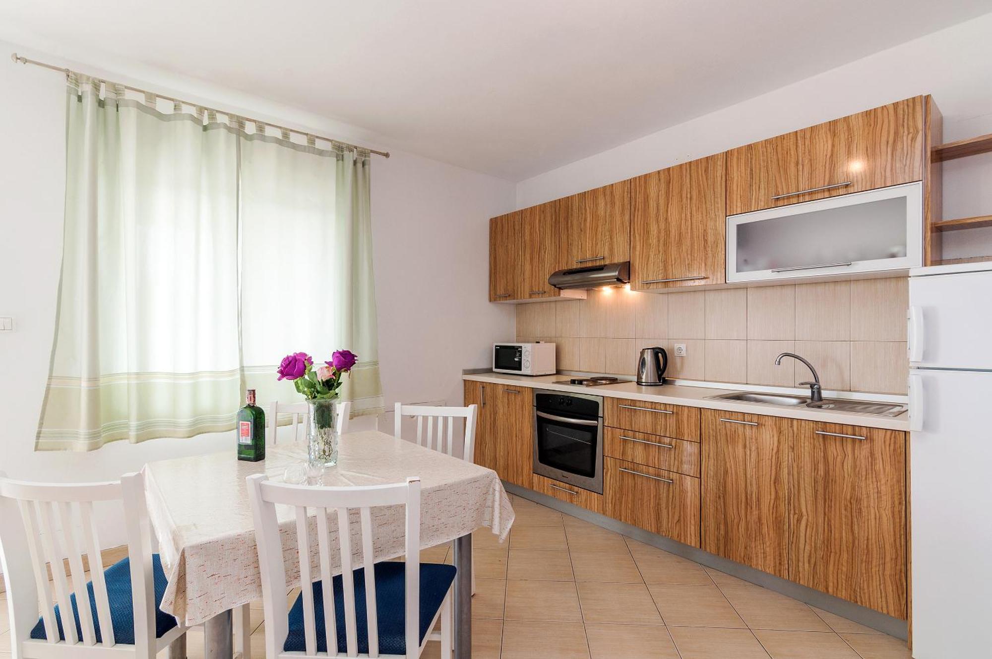 Apartman Iva-Family Holiday 250 M From Pebble Beach Hotel Seline Room photo