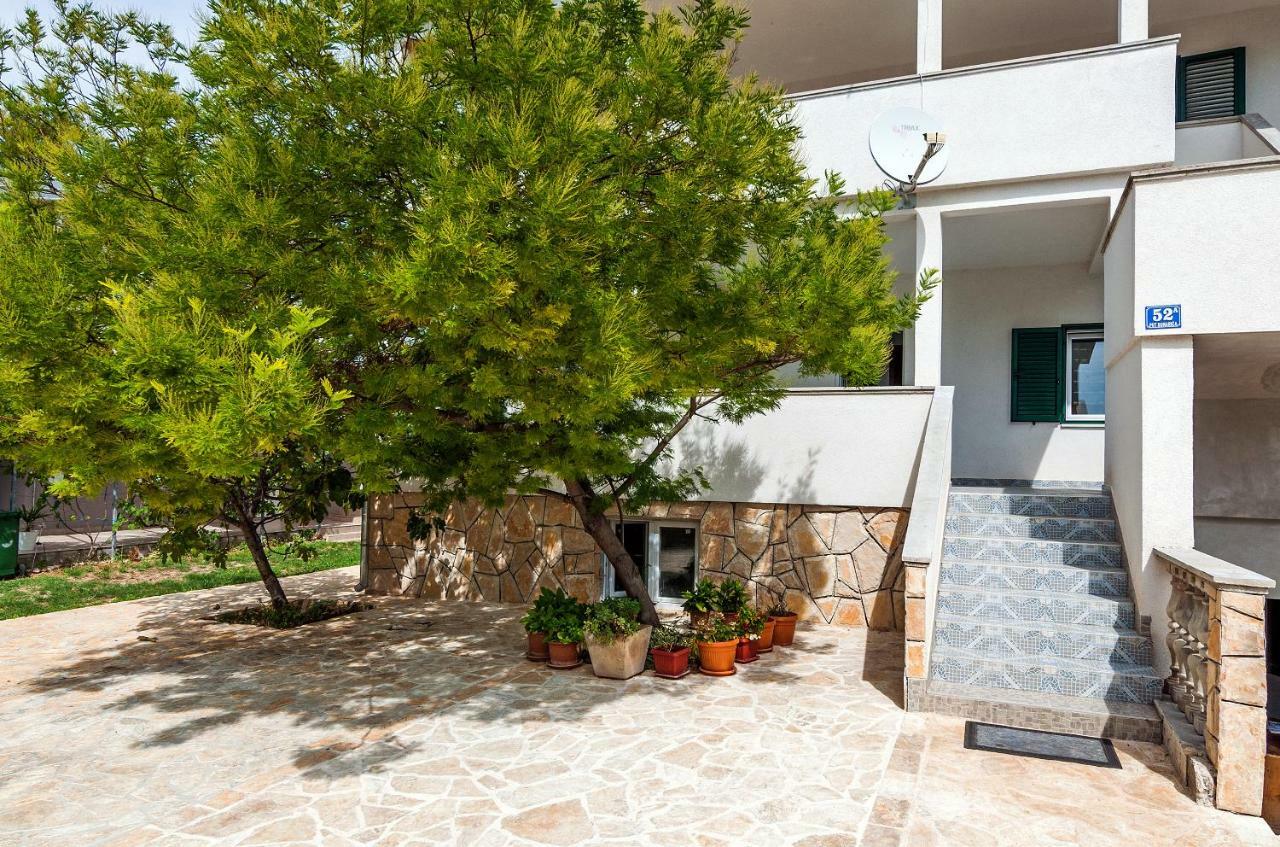 Apartman Iva-Family Holiday 250 M From Pebble Beach Hotel Seline Exterior photo